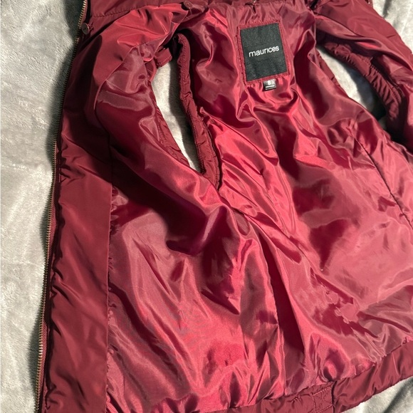 MAURICES Burgundy Quilted Vest Size Small - Picture 4 of 6